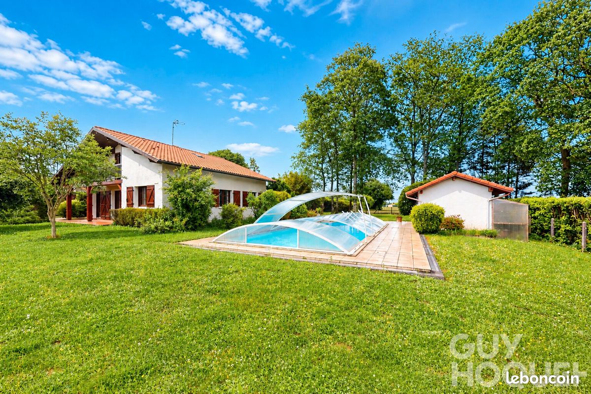 Maison 7 pièces 156 m² · à Hagetmau · 156 m² · 260 500 €
