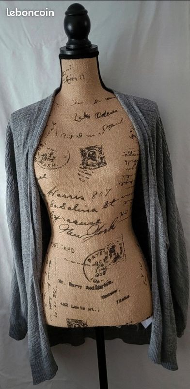 Gilet de couleur gris chiné Bonobo taille S en très bon état