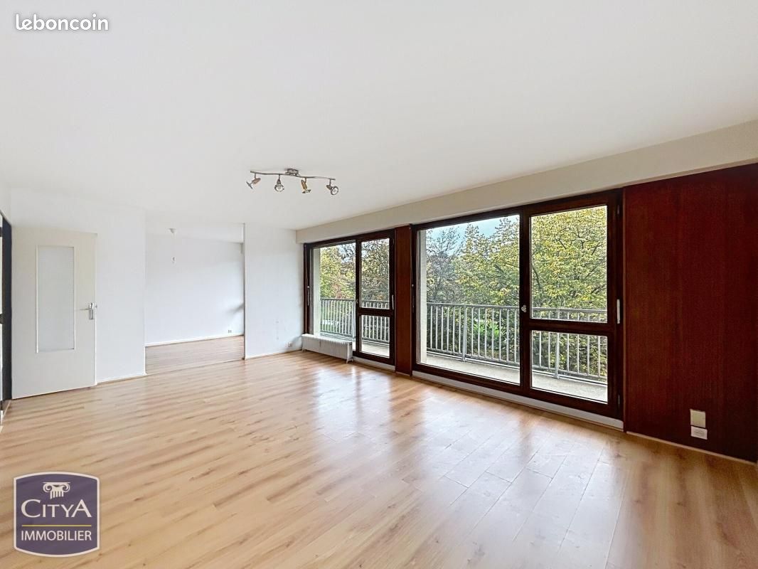 Appartement 4 pièces 108 m² · à Roubaix · 108 m² · 193 000 €