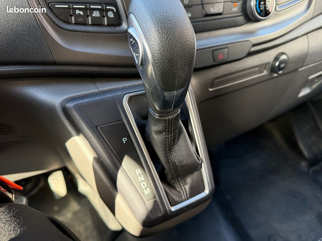 Ford transit custom l2h1 2.0 ecoblue 130 limited bva garantie 12 mois (image 18)