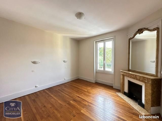 Appartement a louer macon - 5 pièce(s) - 121 m2 - Surfyn