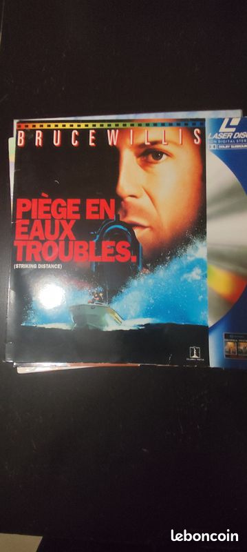 LaserDisc Piege en eaux troubles (image 1)