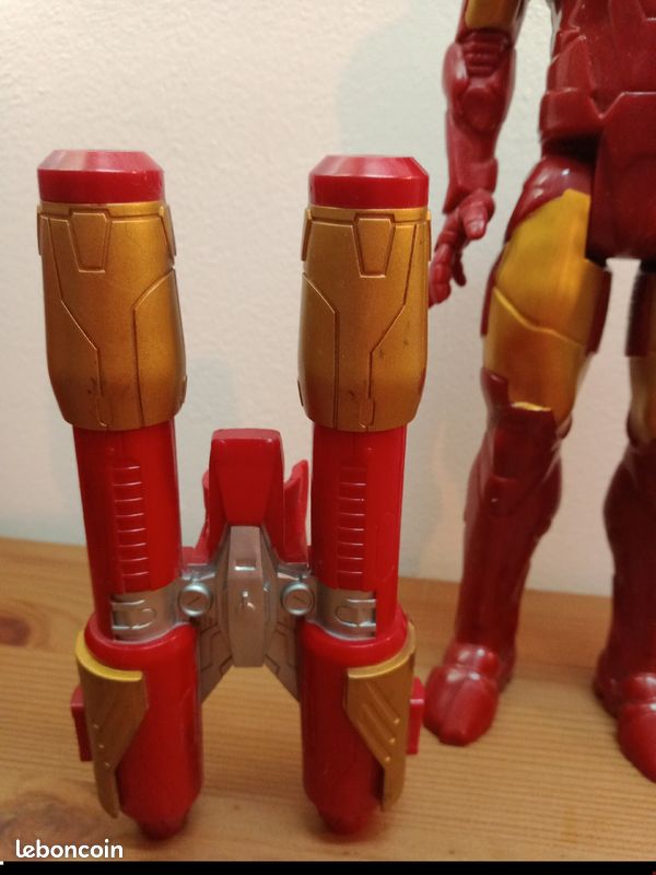 Iron Man figurine (image 5)