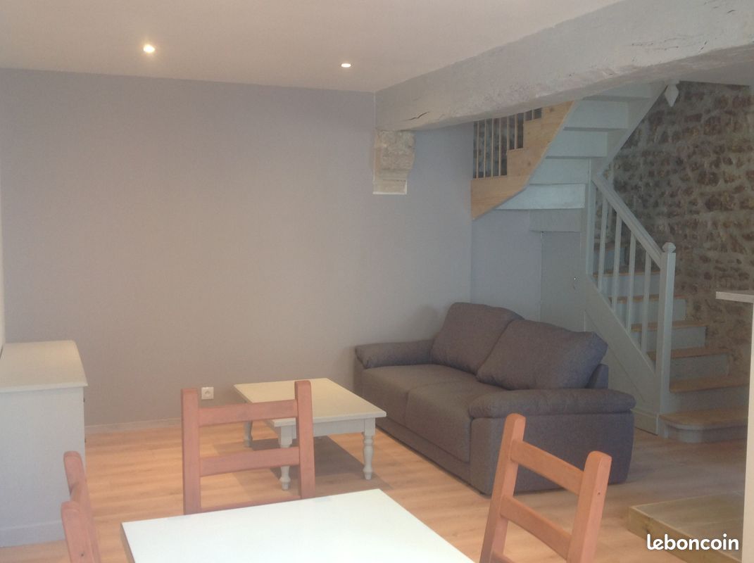 Maison 3 pièces 65 m² · à Saint-Jean-d'Angély · 65 m² · 650 €/mois