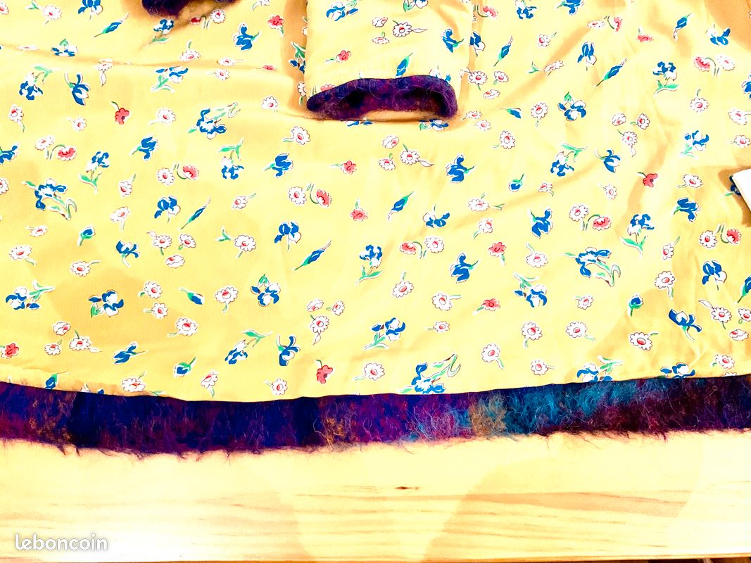 Manteau élégant pour enfant de 140 cm, signé Ana Sui. Un modèle unique aux détails soignés, de la doublure aux boutons, qui saura séduire par son style raffiné et son élégance intemporelle (image 18)