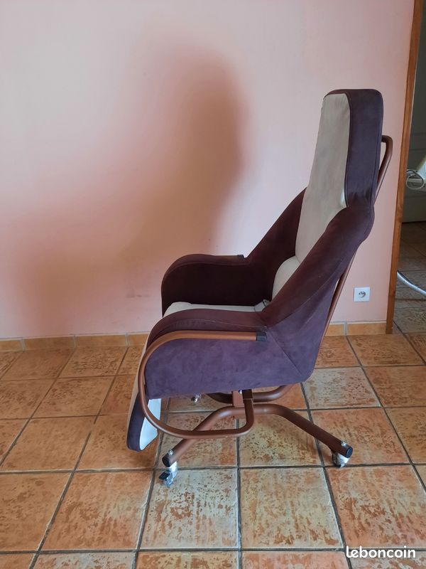 Fauteuil coquille relevant (image 2)