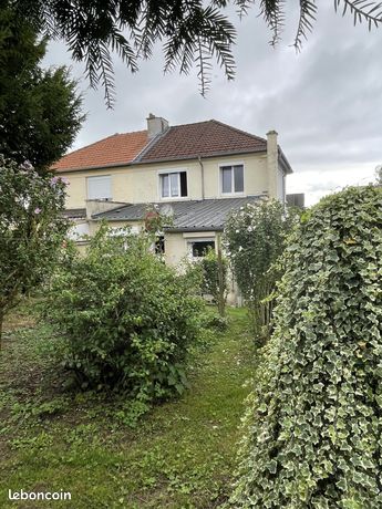 https://img.leboncoin.fr/api/v1/lbcpb1/images/7c/96/11/7c96111e3c520bdf8835290716170096523995e6.jpg?rule=ad-image