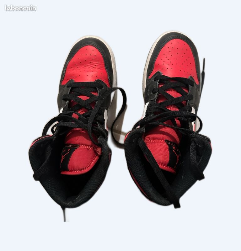 Superbes baskets montantes Jordan Mid femme Chaussures