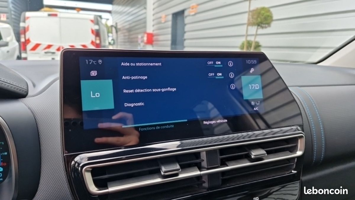 Citroën C5 Aircross HYBRIDE RECHARGEABLE 225 E-EAT8 FEEL PACK (image 26)