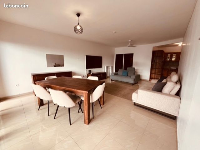 Appartement 4 pièces 100 m² · à Saint-Pierre · 100 m² · 1 150 €