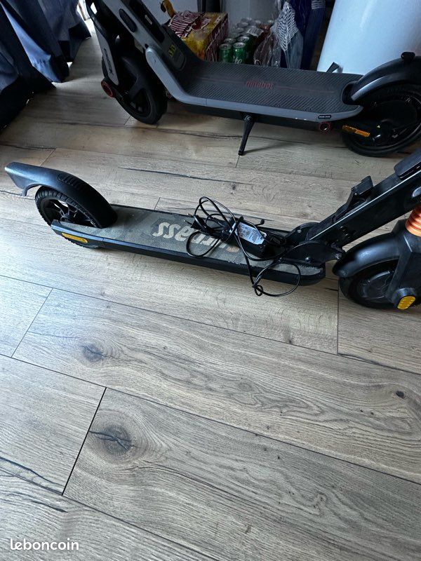 Trottinette électrique surpass ne s’allume plus (image 2)