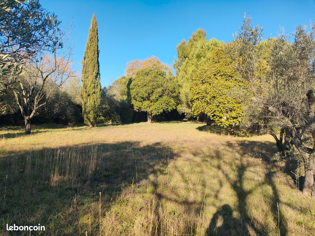 A congenies terrain viabilisé de 316 m2 · à Congénies · 135 000 €
