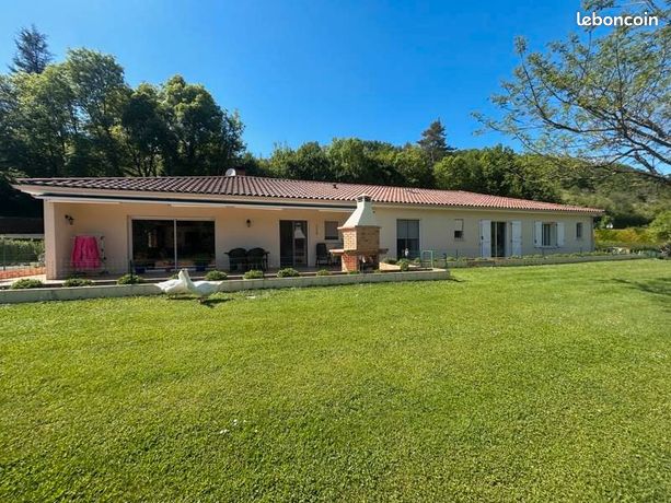 Pavillon 6 pièces 185 m²