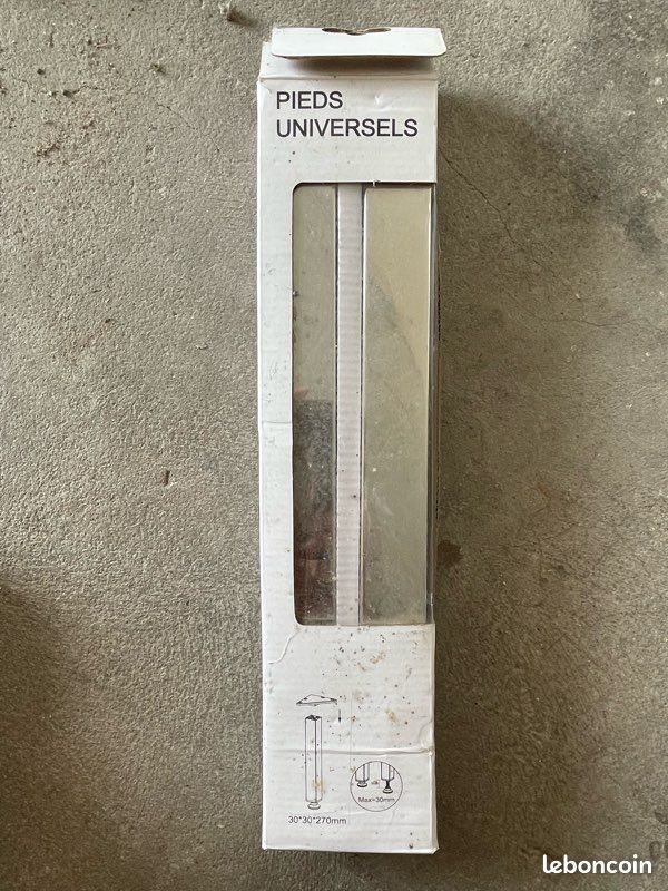 Pieds universels en métal – Neufs – 270 à 300 mm (image 1)