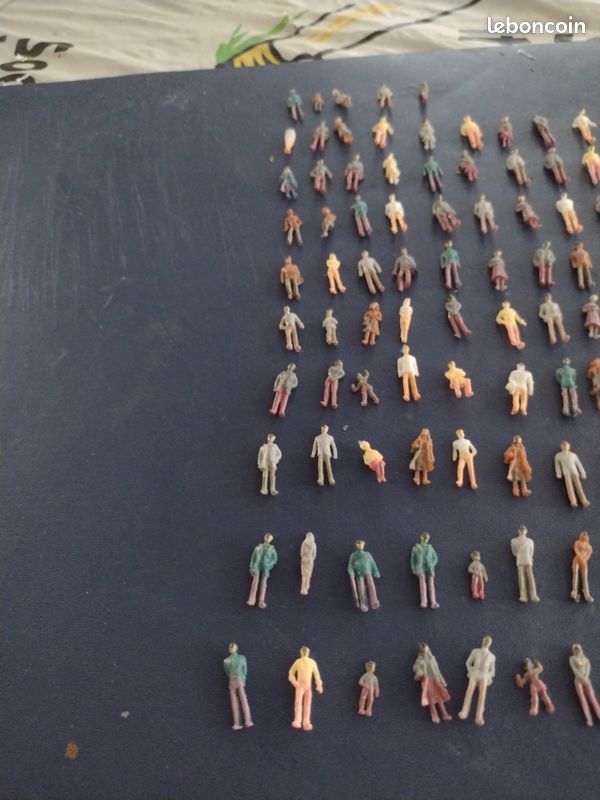 Mini figurines arabes pour diorama : ensemble de 50 modèles réduits - France