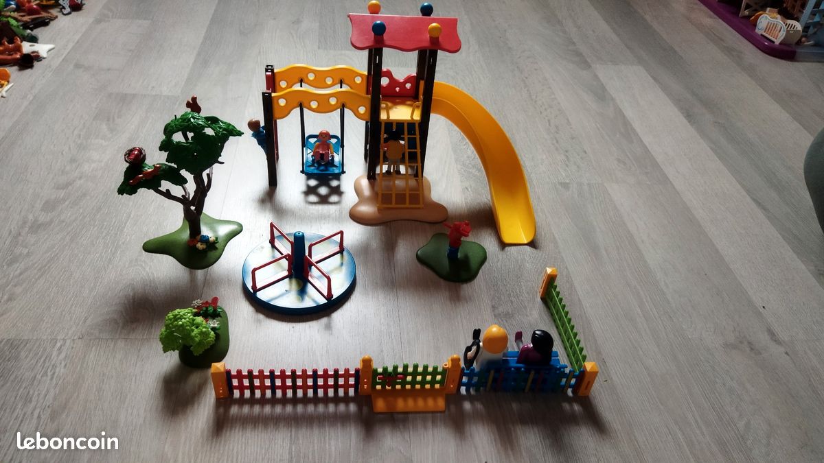 Playmobil City Life 5568 - Parc de jeux pour enfants (image 1)