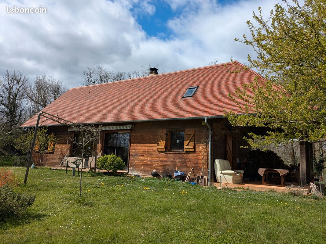 Maison 8 pièces 154 m² · à Assier · 154 m² · 310 000 €