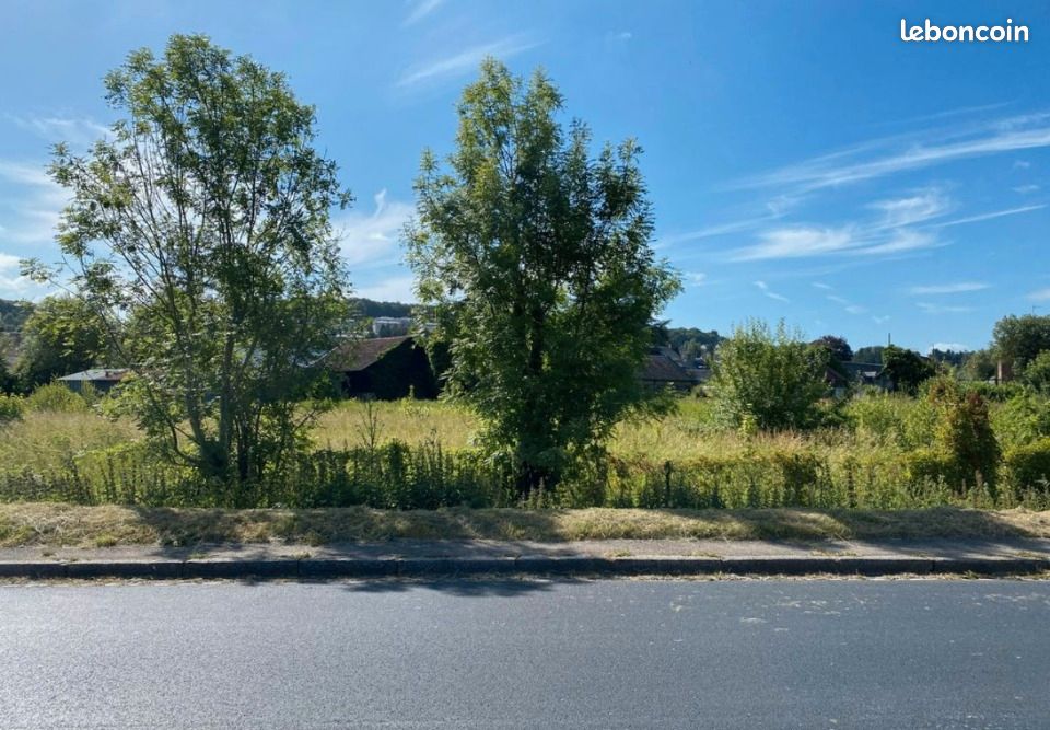 Terrain 3 442 m² Aumale · 41 000 €