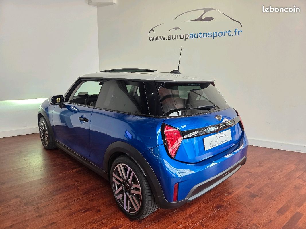 Mini COOPER 3 PORTES C 156CH CLASSIC DKG7 (image 3)