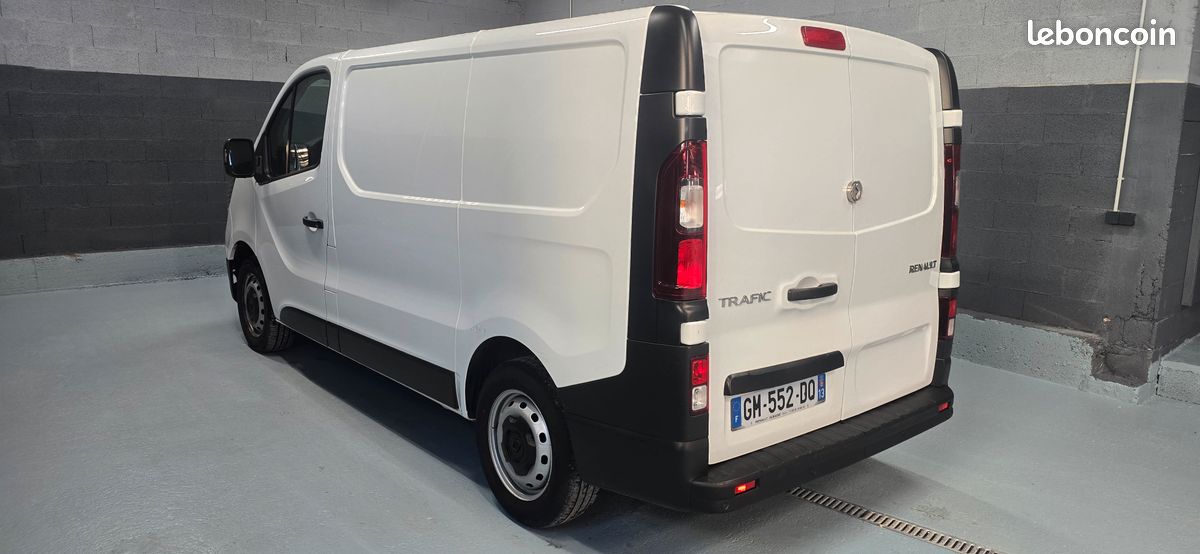 Renault trafic l1h1 blue dci 110 confort (image 4)