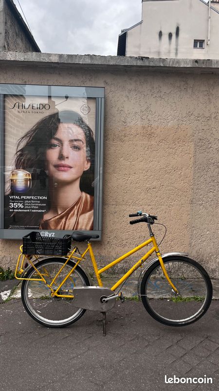 Vélo cargo La Poste : un modèle conçu pour livrer