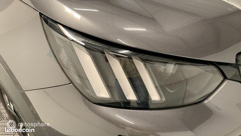 Peugeot 2008 1.2 PureTech 130ch S&S GT (image 17)