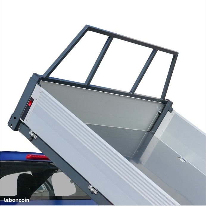 Isuzu D-Max (4) 2.2 Space B-Strong (image 2)