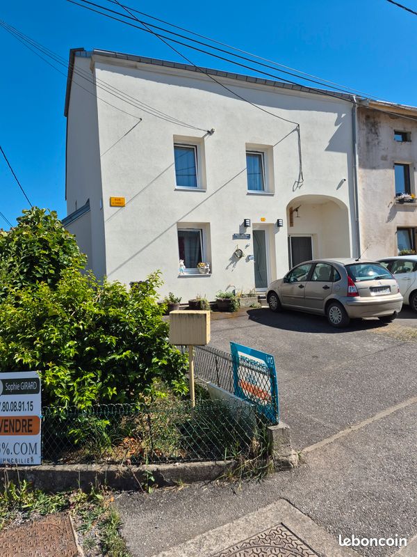 Maison 8 pièces 191 m² · à Neufmaisons · 191 m² · 185 000 €