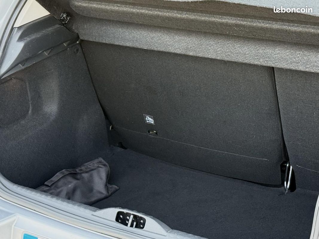 CITROEN C3 1.5 BlueHDi 100 S&S Shine Business (image 26)