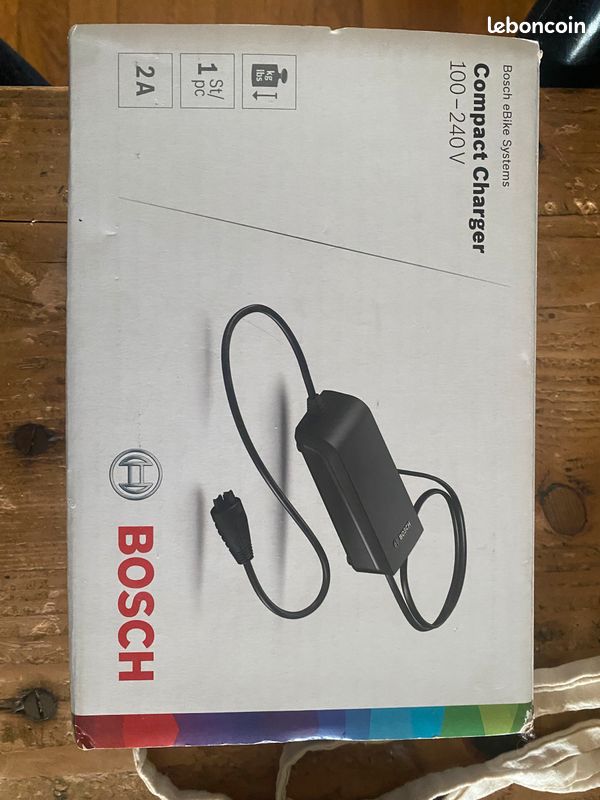 Bosch PowerTube 500 son chargeur et son chargeur (image 2)