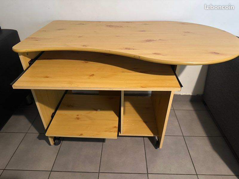 Petit Bureau (image 5)