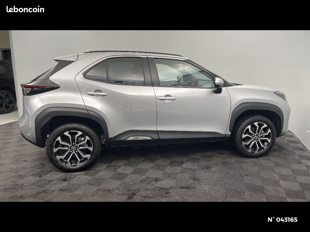 Toyota Yaris Cross HYBRIDE 116h 2WD Design (image 5)