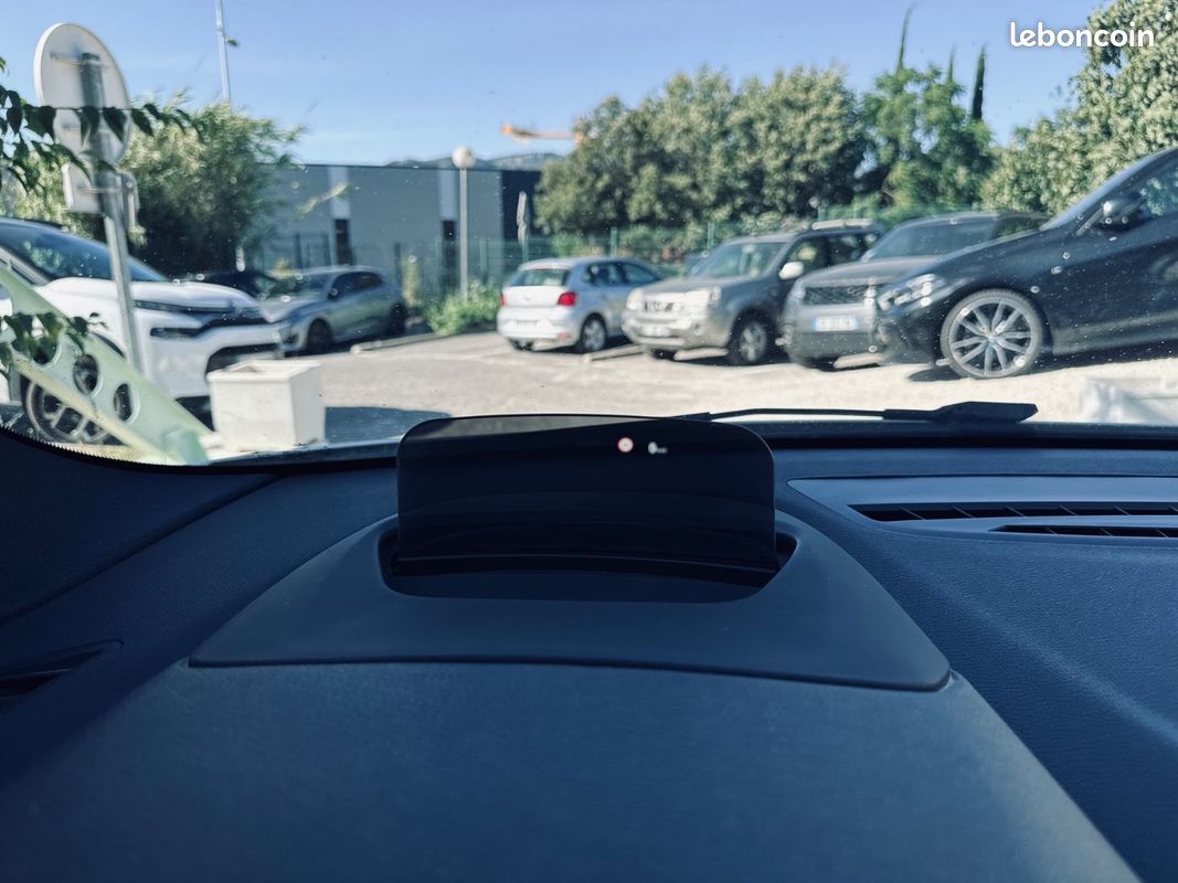 BMW SERIE 2 Active Tourer 1.5L 220CH 225 xe M Sport + SIEGES CHAUFFANTS + AFFICHAGE TETE HAUTE + HARMAN KARDON + CAMERA DE RECUL + GARANTIE 12 MOIS (image 16)