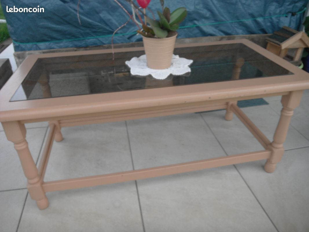 Table basse plateau verre armature bois etagere rotin (image 1)