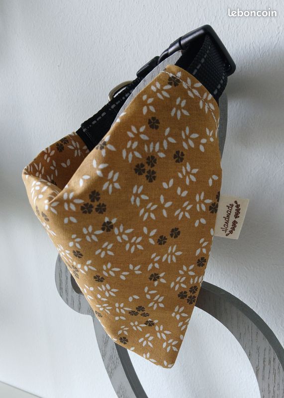 Bandana chien (image 1)
