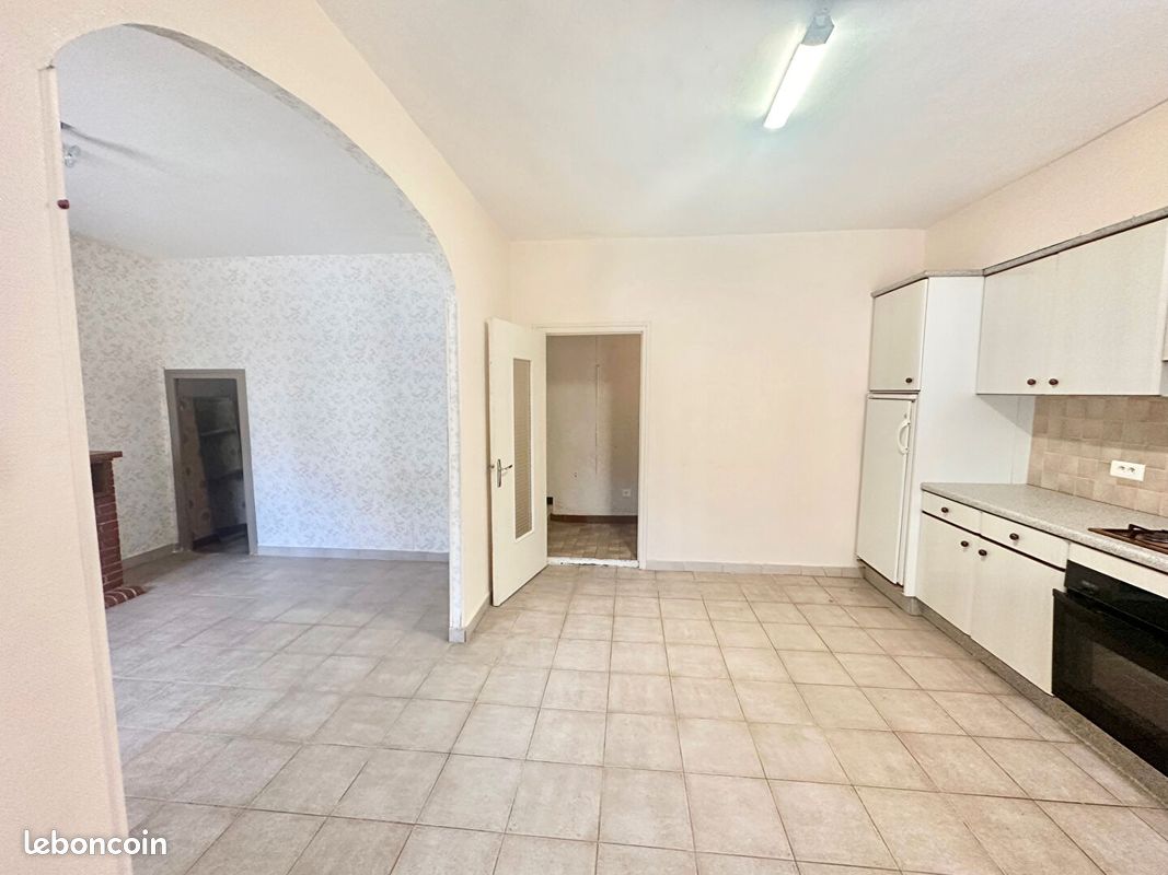 Maison 3 pièces 57 m² · à Bizanet · 57 m² · 75 000 €