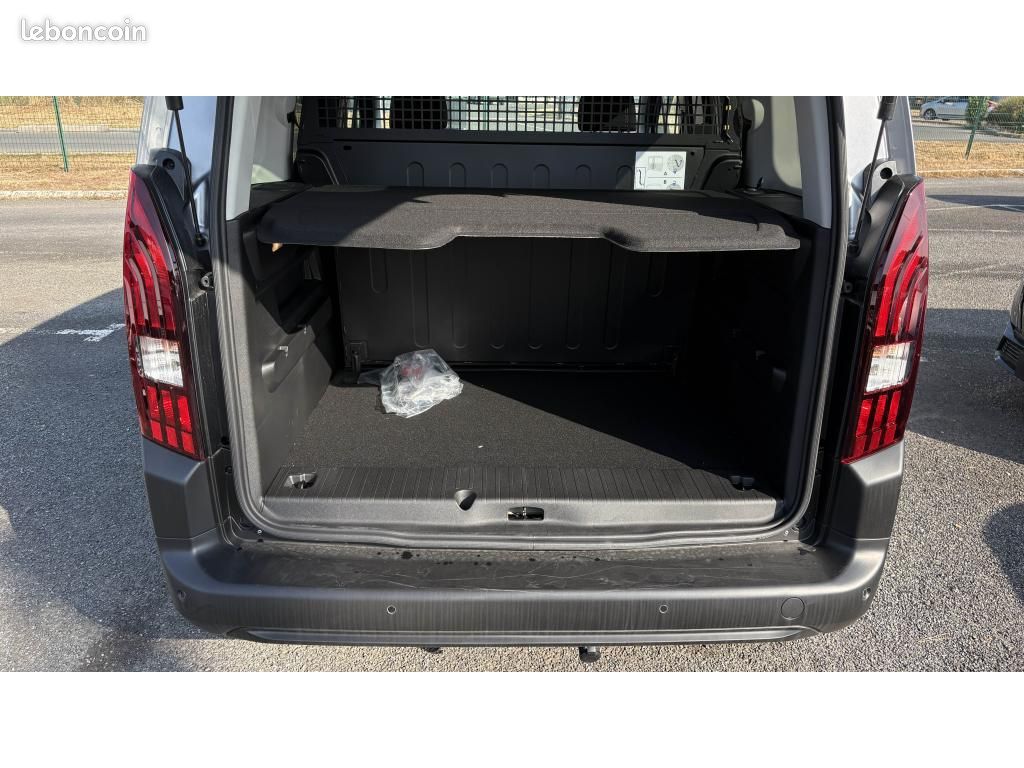PEUGEOT RIFTER N1 BlueHDI 130 EAT8 Allure +PK TECHNO+PK STYLE+PREPA ATTELAGE (image 23)