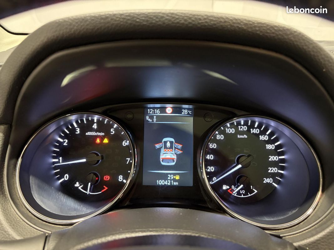 NISSAN QASHQAI 1.6 DIG-T 163 Tekna (image 11)