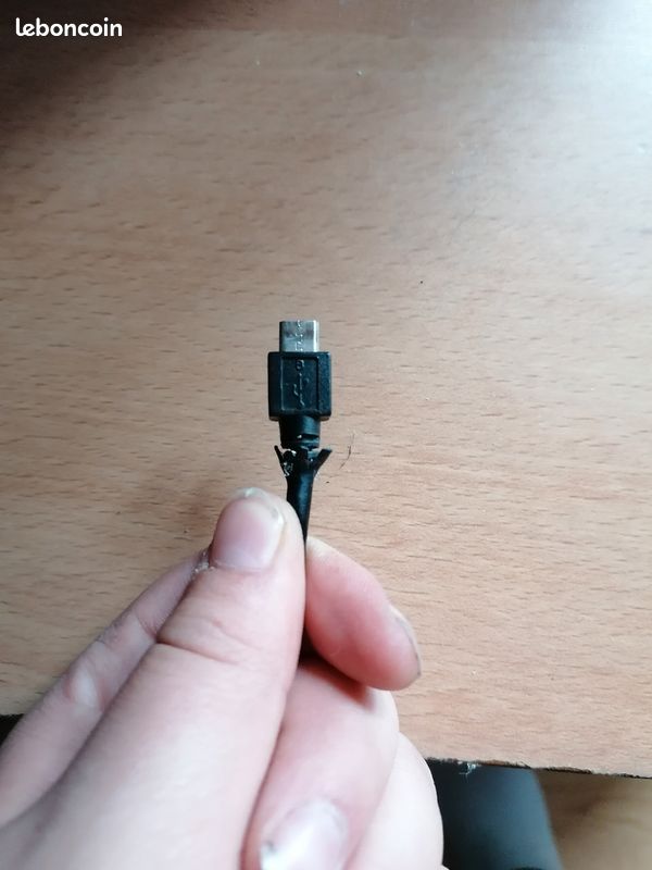 Ps4 pro + manette + câble +casque vr + 12 jeux (image 8)