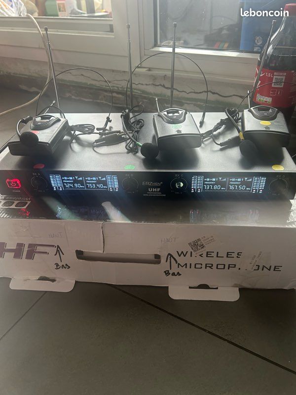 Erzhen Micro Sans Fil Professionnel – Système UHF – 2 micro (image 1)