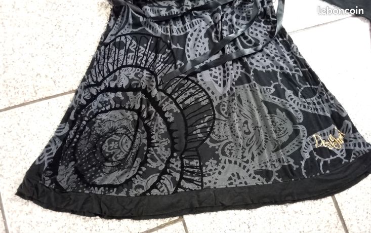 Jupe Desigual Grise - Taille 34 (équivalent FR 38) - Occasion Comme Neuve