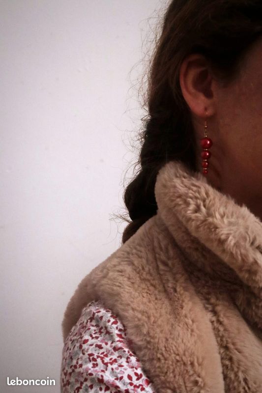 Boucles d’oreilles – Perles rouges et dorés (image 1)