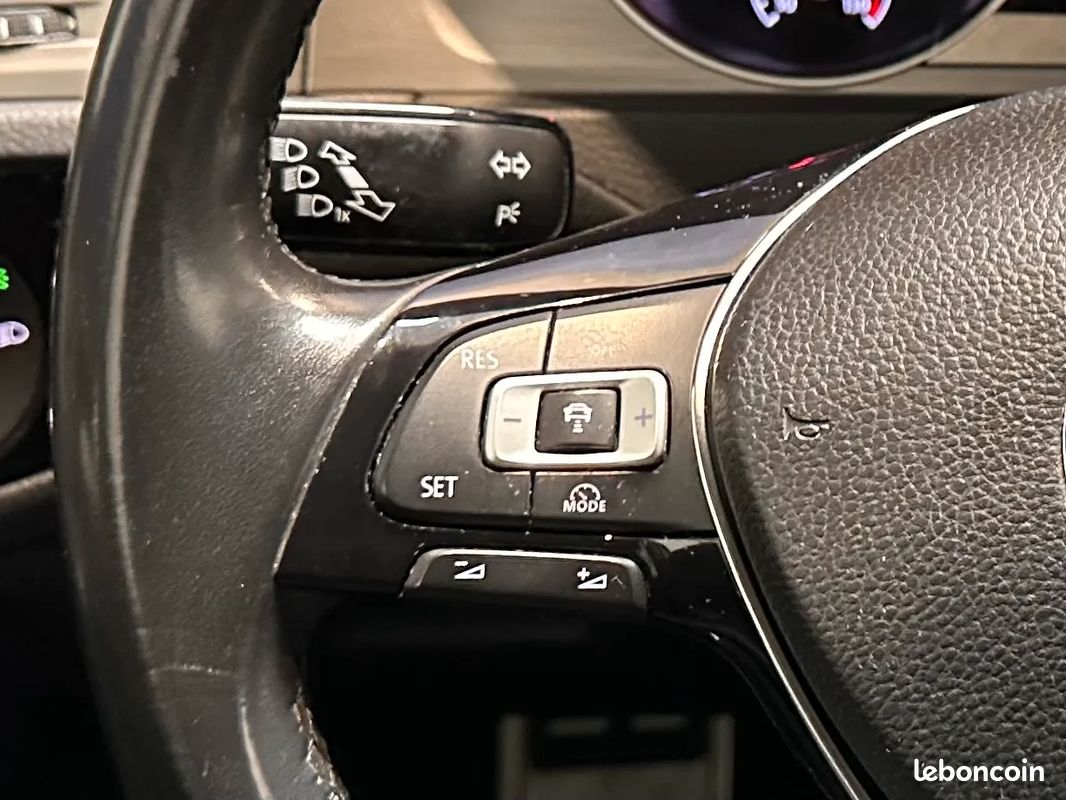 VOLKSWAGEN Golf 2.0 TDi 150ch Allstar - 2017 - Suivi complet - Boîte auto (image 11)