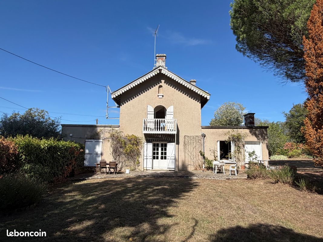 Maison 10 pièces 229 m² · à Sucé-sur-Erdre · 229 m² · 539 500 €