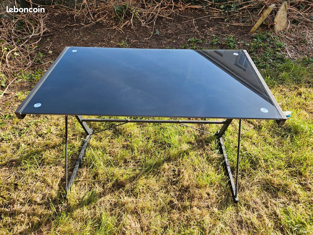 Bureau en verre (image 1)
