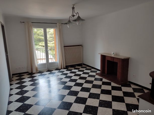 Maison centre Apt 55 M2 avec garage