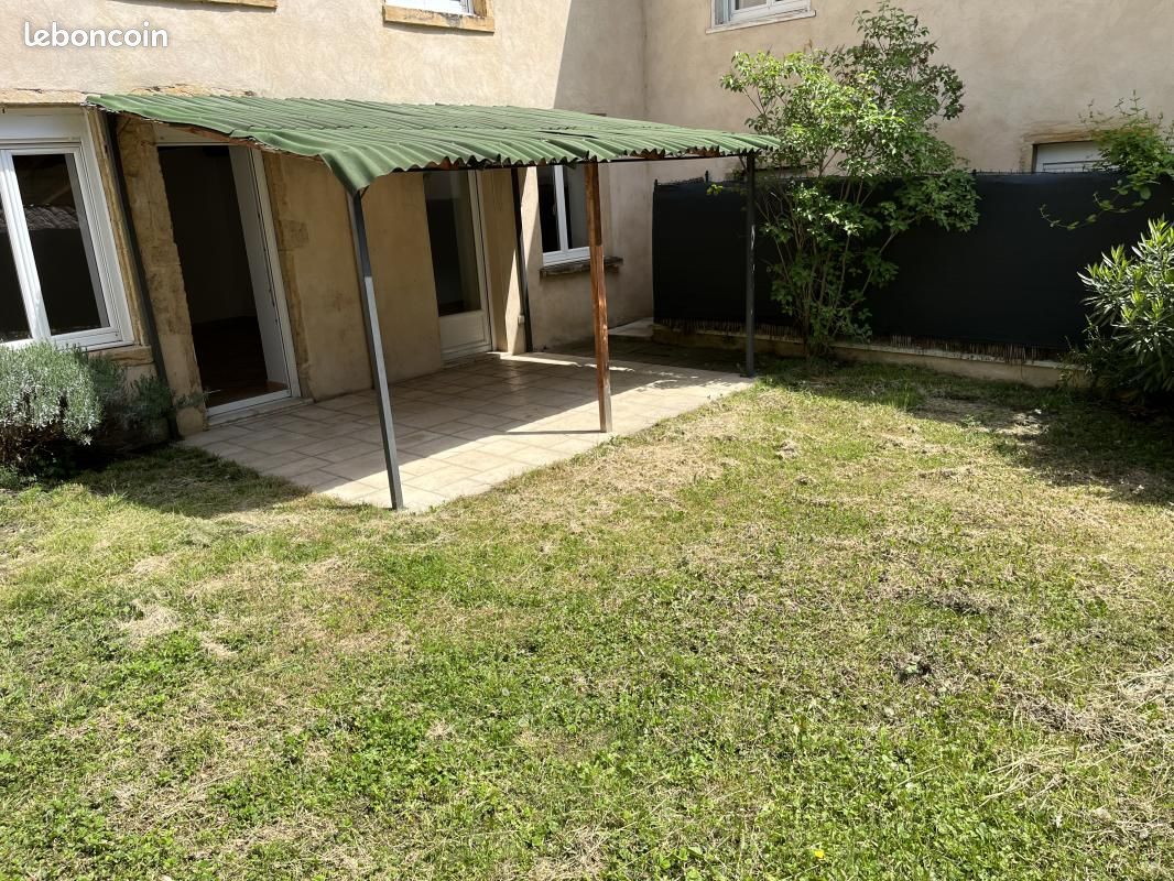 Maison 5 pièces 120 m² · à Collonges-au-Mont-d'Or · 120 m² · 1 461 €/mois