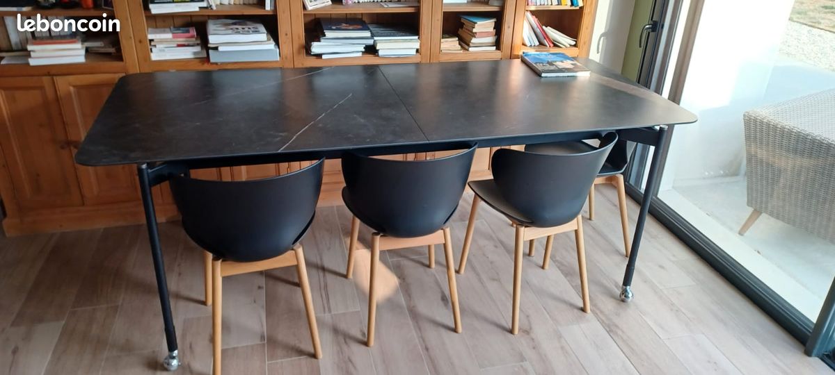 Table Desing BoConcept (image 1)