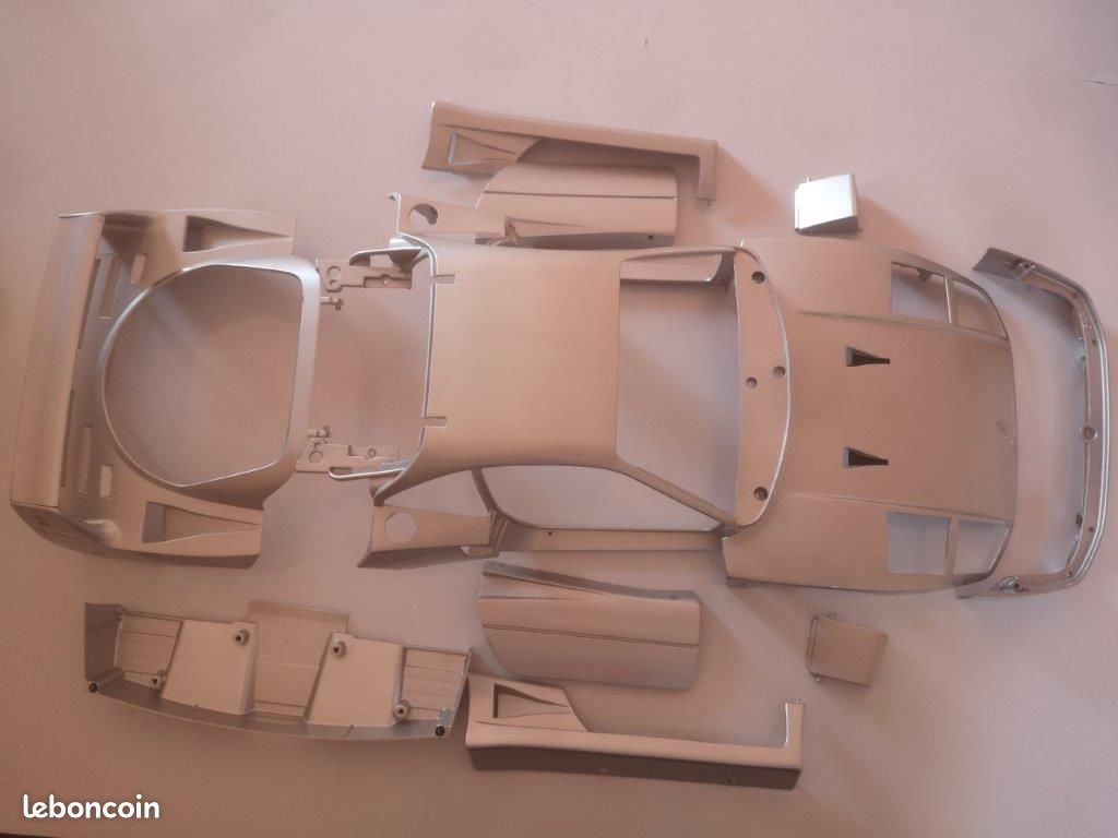 Pièces métalliques F40 et Testarossa Pocher 1/8 différentes (image 15)