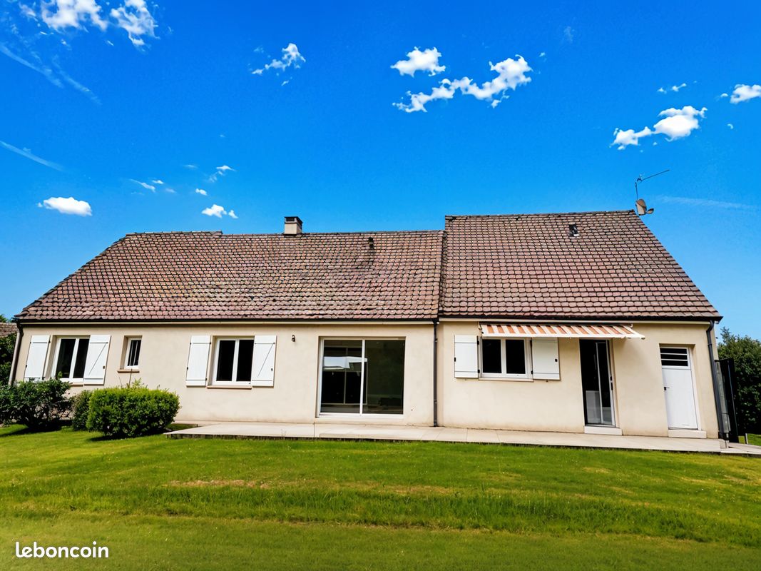 Maison 5 pièces 118 m² · à Neuville-sur-Sarthe · 118 m² · 294 000 €